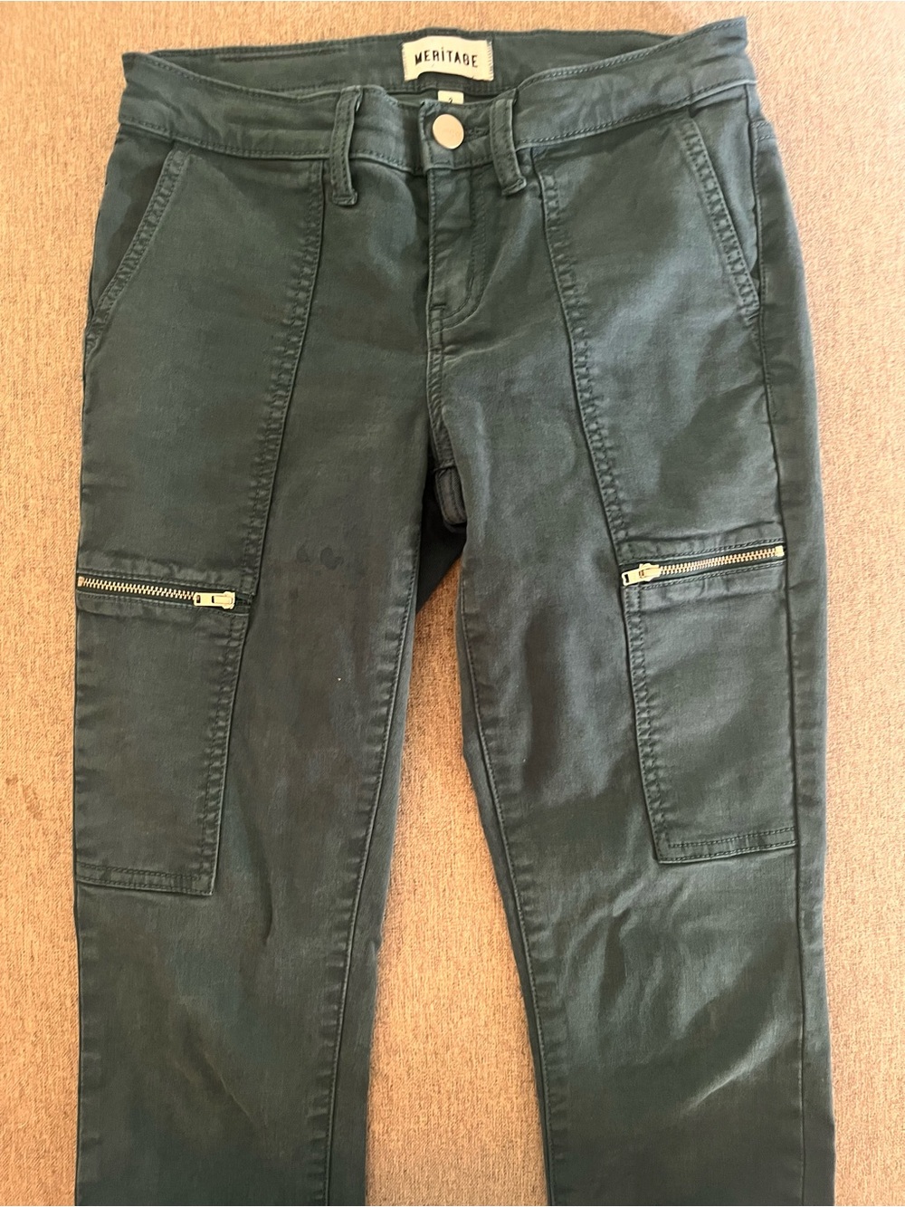 Meritage Women's Skinny Cargo Pants in Dark Green